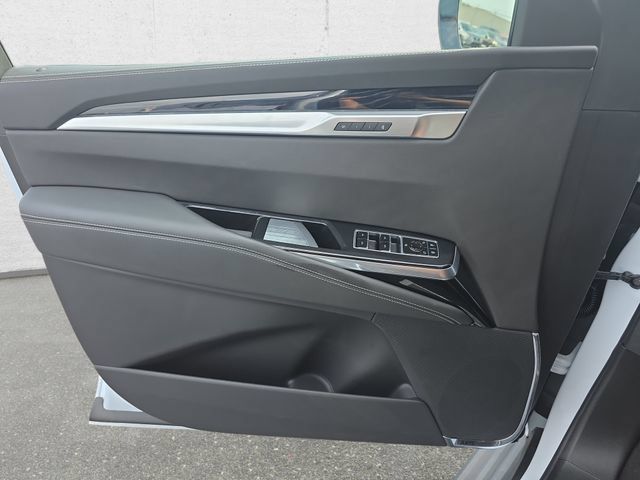 Certified 2026 Cadillac Escalade Sport w/ LPO, Floor Liner Package AWD/4WD image 30
