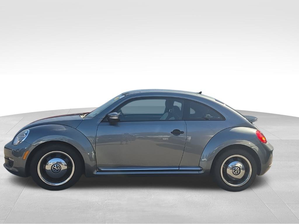 Used 2016 Volkswagen Beetle 1.8T Classic FWD image 3