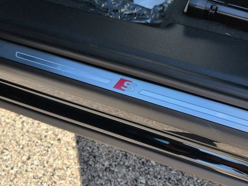 New 2025 Audi Q3 2.0T Premium image 11