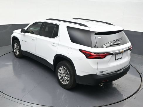 Used 2024 Chevrolet Traverse LT FWD image 19