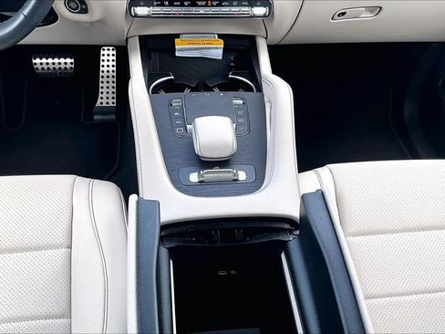 Certified 2025 Mercedes-Benz GLS 450 4MATIC image 35