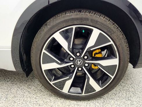 Used 2024 Acura ZDX Type S image 9