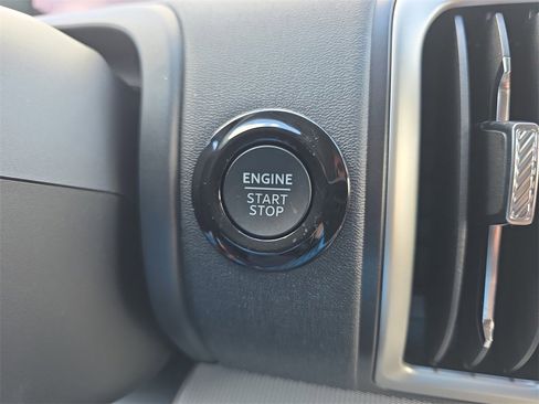 New 2025 Ford Expedition Active image 24