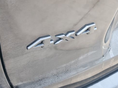 Used 2019 Jeep Cherokee Latitude Plus image 11