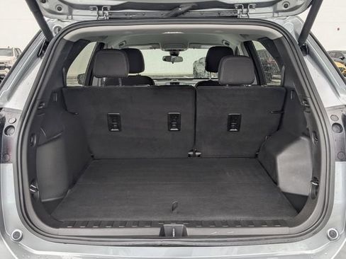Used 2023 Chevrolet Equinox LT FWD image 14