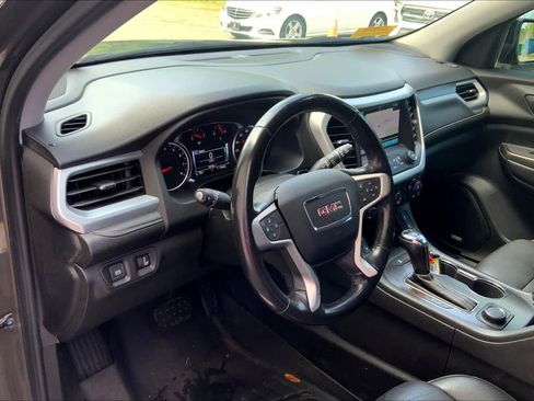Used 2019 GMC Acadia SLT w/ Black Edition FWD image 17