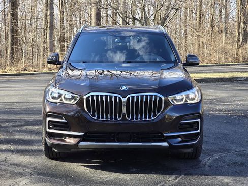 Used 2023 BMW X5 xDrive45e w/ Executive Package image 9