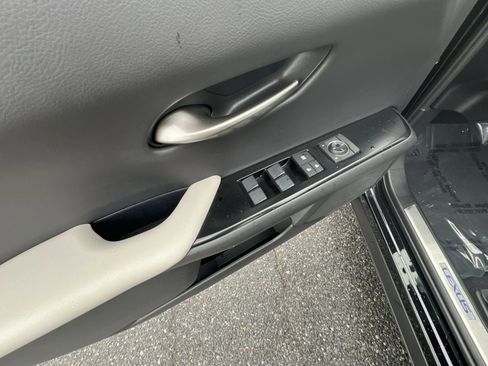 Used 2023 Lexus UX 250h FWD w/ Accessory Package (Z1) image 15