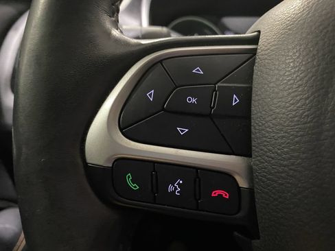 Used 2018 Jeep Compass Limited w/ Navigation Group AWD/4WD image 11