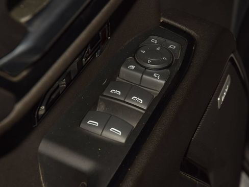 Used 2023 GMC Sierra 1500 AT4 w/ Technology Package AWD/4WD image 47