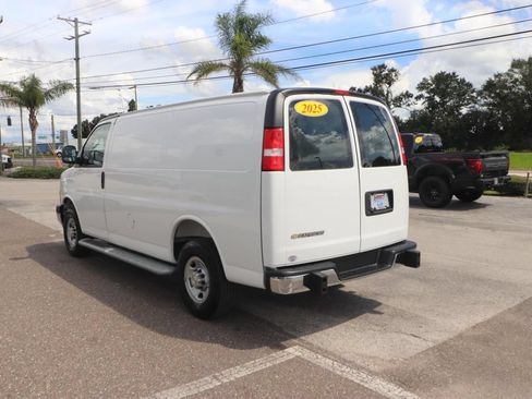 Used 2025 Chevrolet Express 2500 w/ Driver Convenience Package RWD image 10