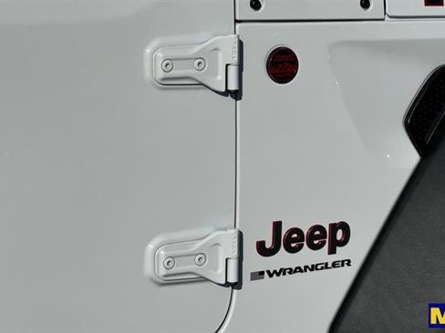 Used 2024 Jeep Wrangler Unlimited Rubicon w/ Technology Group image 33