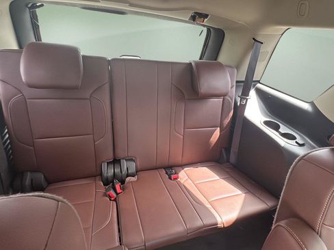 Used 2017 Chevrolet Tahoe Premier AWD/4WD image 27