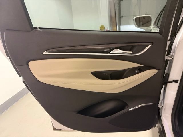 Certified 2019 Buick Enclave Essence w/ LPO, Sport Appearance Package FWD image 24