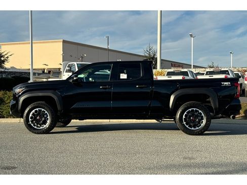 New 2026 Toyota Tacoma TRD Off-Road image 7