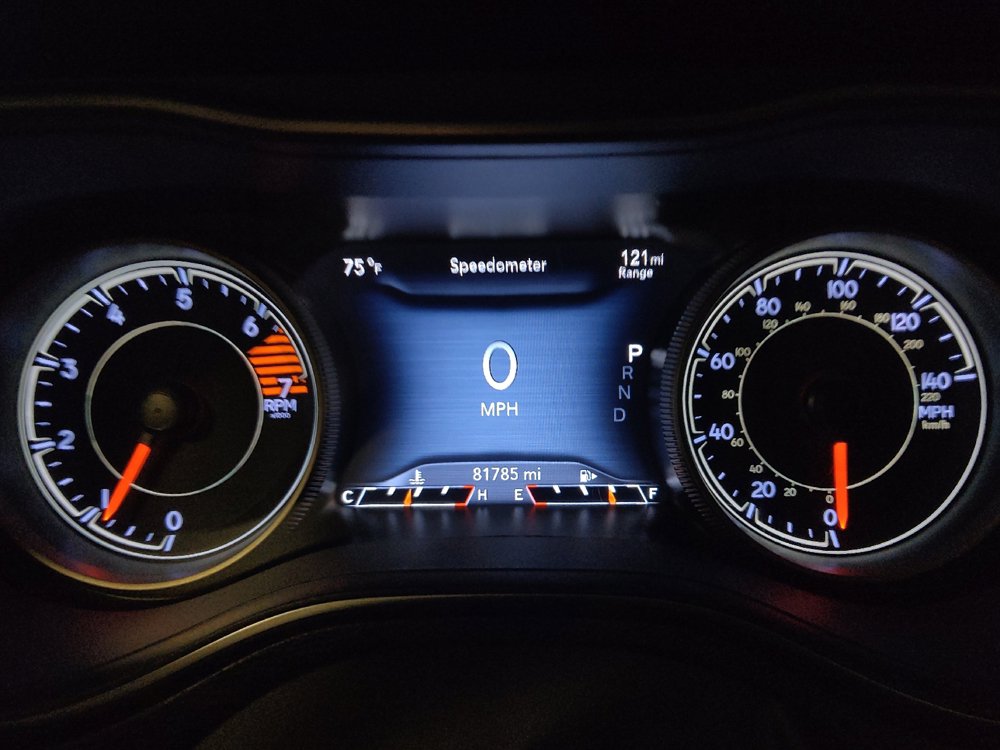 Used 2019 Jeep Cherokee Limited FWD image 23