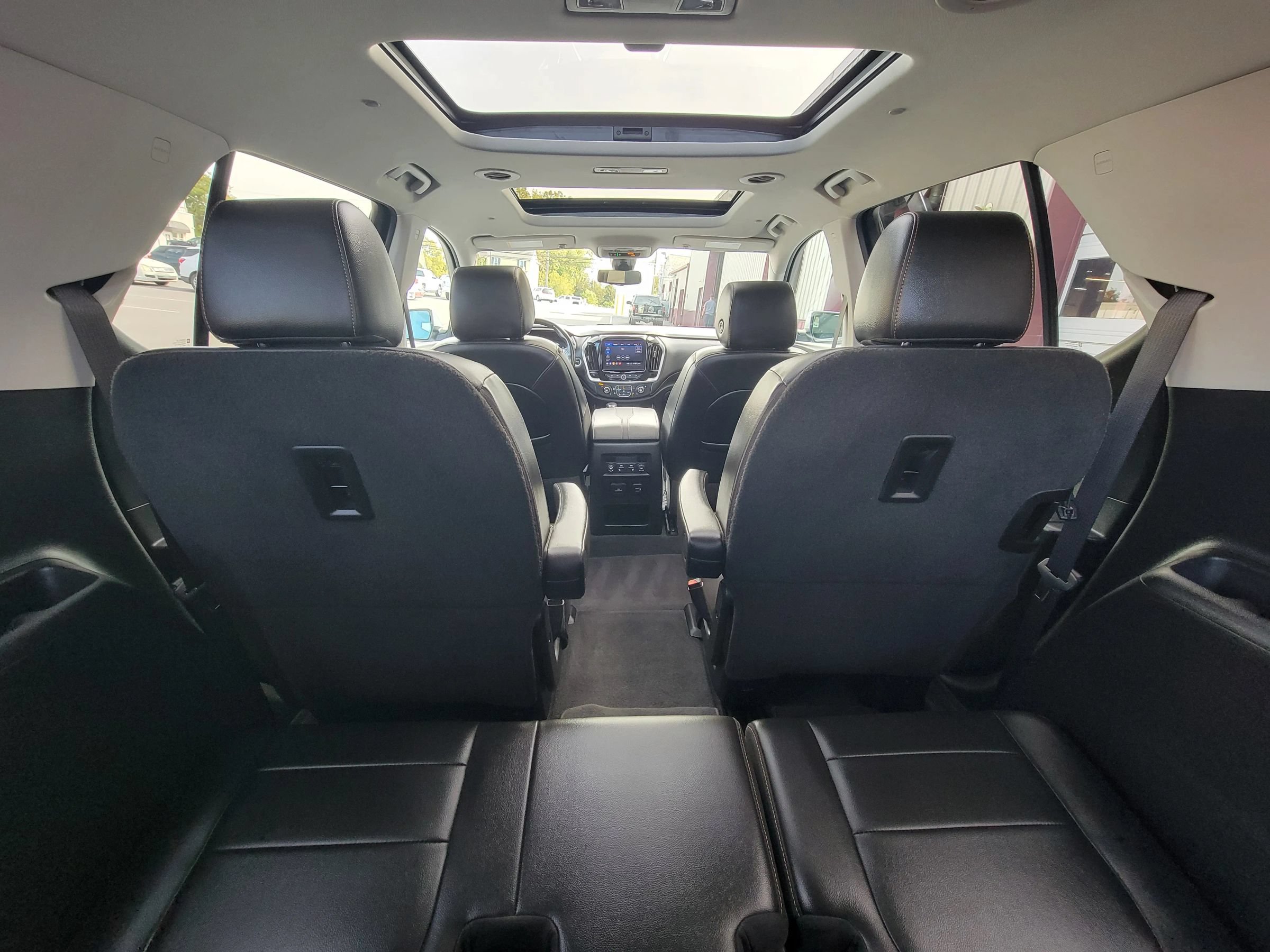 Used 2021 Chevrolet Traverse Premier AWD/4WD image 20