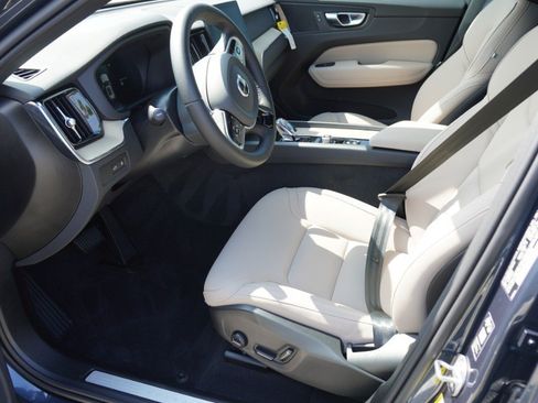Used 2026 Volvo XC60 T8 Plus w/ Protection Package Premier AWD/4WD image 9