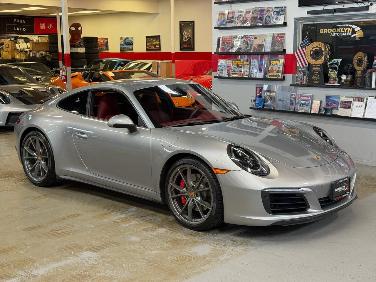 Used 2018 Porsche 911 Carrera 4S AWD/4WD image 3