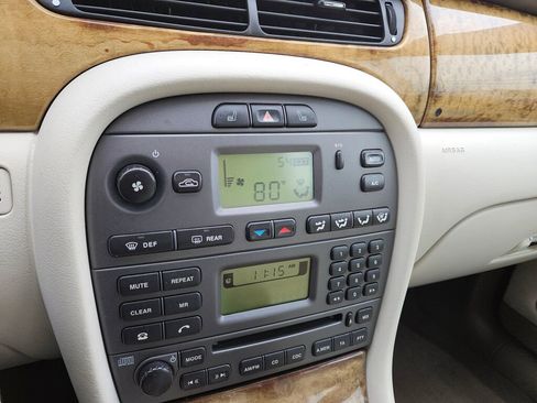 Used 2005 Jaguar X-TYPE 3.0 image 22