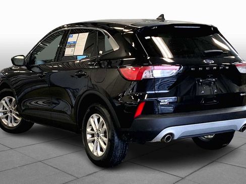 Used 2021 Ford Escape SE image 6