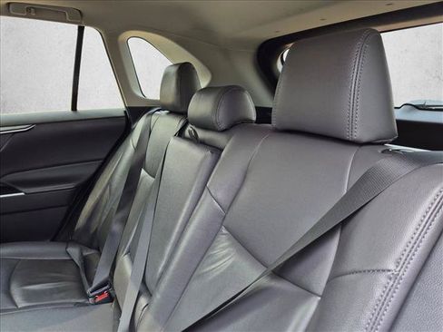 Used 2021 Toyota RAV4 XLE w/ Convenience Package FWD image 16