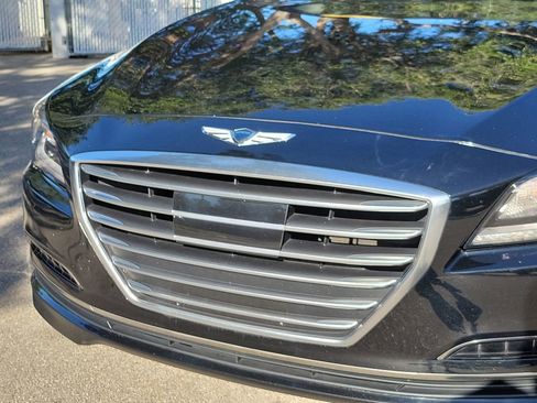 Used 2017 Genesis G80 3.8 RWD image 9