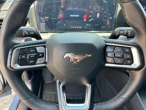 Used 2025 Ford Mustang GT RWD image 19