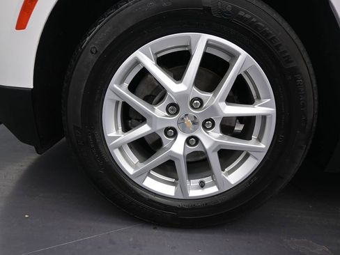 Used 2024 Chevrolet Equinox LS FWD image 12