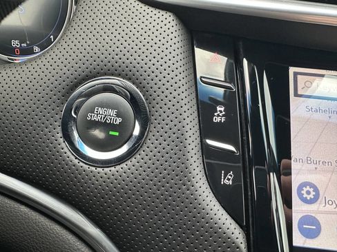 Used 2018 Cadillac XTS Vsport Platinum image 31