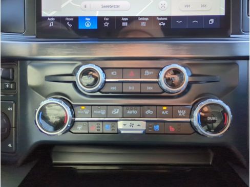 Used 2025 Ford F450 Lariat w/ Chrome Package image 25