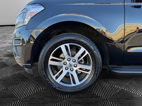 Used 2024 Ford Expedition Max Limited image 14