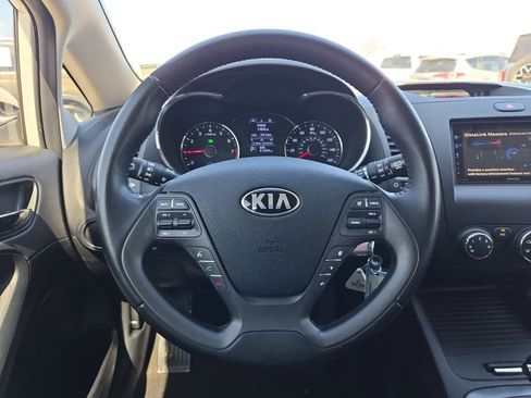Used 2016 Kia Forte EX image 20