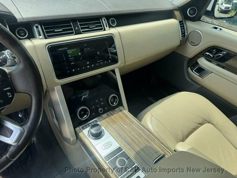Used 2018 Land Rover Range Rover HSE AWD/4WD image 24