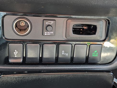 Used 2020 Mitsubishi Outlander SEL AWD/4WD image 33