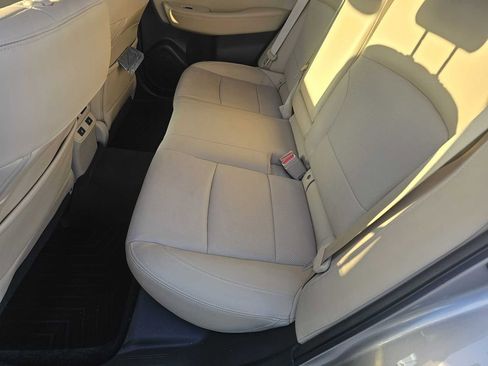 Used 2015 Subaru Legacy 2.5i Limited image 9