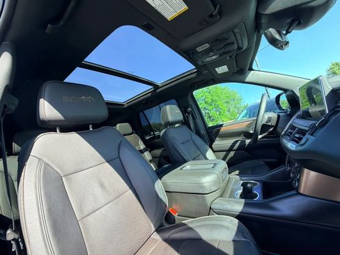 Used 2023 Chevrolet Tahoe High Country AWD/4WD image 30