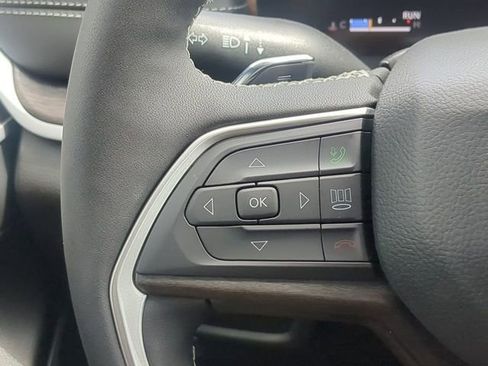 New 2026 Jeep Grand Cherokee L Limited w/ Luxury Tech Group II RWD image 33