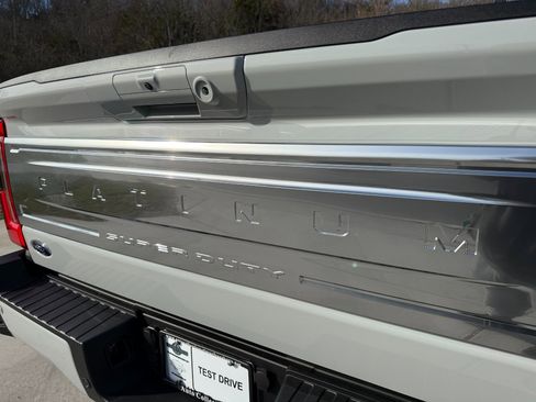 Used 2026 Ford F450 Platinum w/ Platinum Plus Package image 14