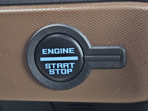 Used 2024 Ford Bronco Outer Banks image 21