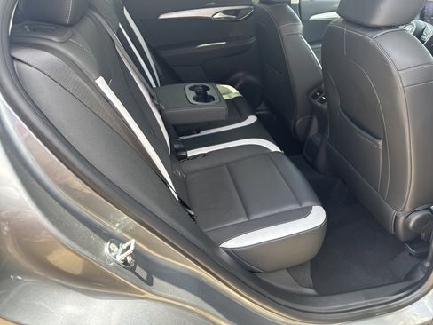 Certified 2025 Buick Envision Sport Touring AWD/4WD image 16