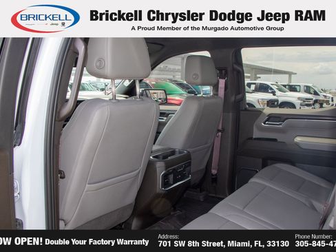 Used 2023 GMC Sierra 1500 SLT w/ SLT Premium Plus Package AWD/4WD image 15