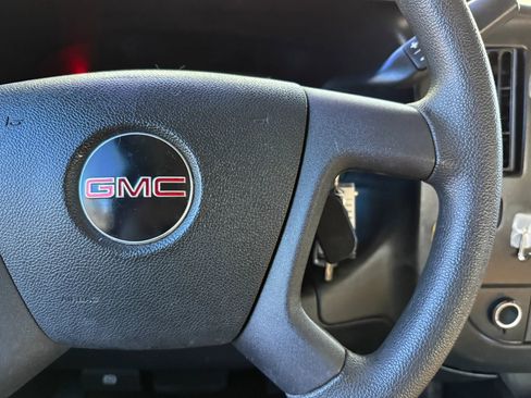 Used 2017 GMC Savana 2500 RWD image 29