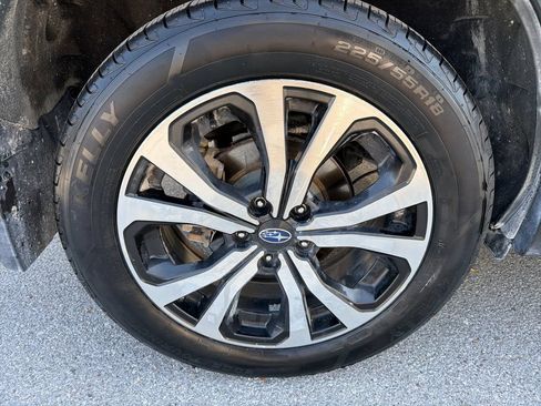 Certified 2023 Subaru Forester Limited AWD/4WD image 17