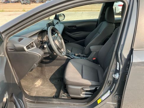 Used 2024 Toyota Corolla LE FWD image 7