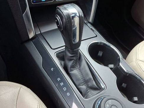 Used 2019 Ford Explorer Limited w/ Safe & Smart Package image 19