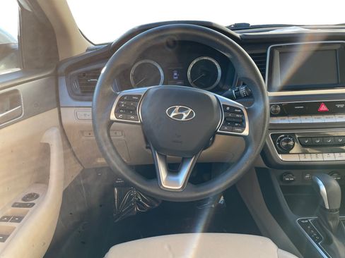 Used 2018 Hyundai Sonata SE image 18