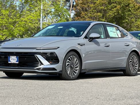New 2026 Hyundai Sonata Limited FWD image 8