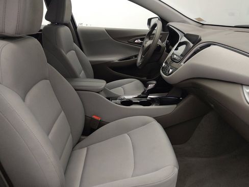 Used 2025 Chevrolet Malibu LT FWD image 21