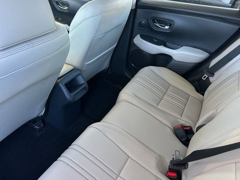 New 2026 Honda HR-V EX-L image 12